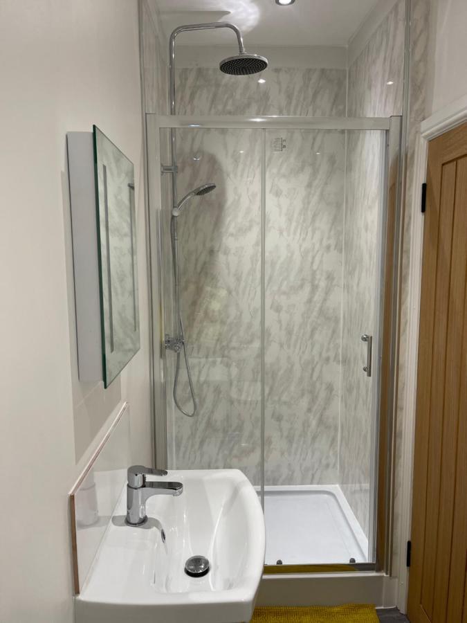 Room In Gloucester Road 4 Бристоль Экстерьер фото