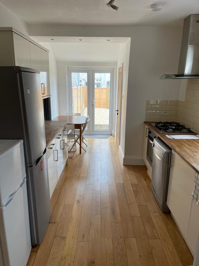 Room In Gloucester Road 4 Бристоль Экстерьер фото