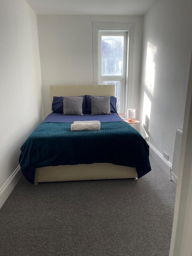 Room In Gloucester Road 4 Бристоль Экстерьер фото